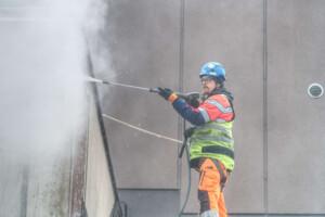 Töhrynpoisto korkeapainepesulla